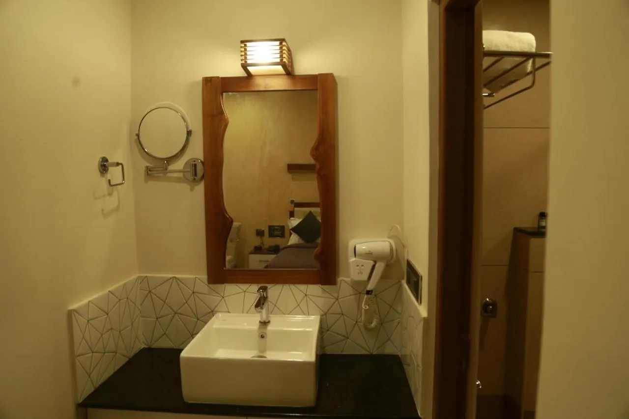 Casa Orchid Hotel Alappuzha Resort